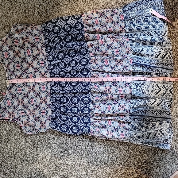 STUNNING SPEECHLESS GEOMETRIC BABYDOLL TIERED MINI DRESS - Picture 5 of 7